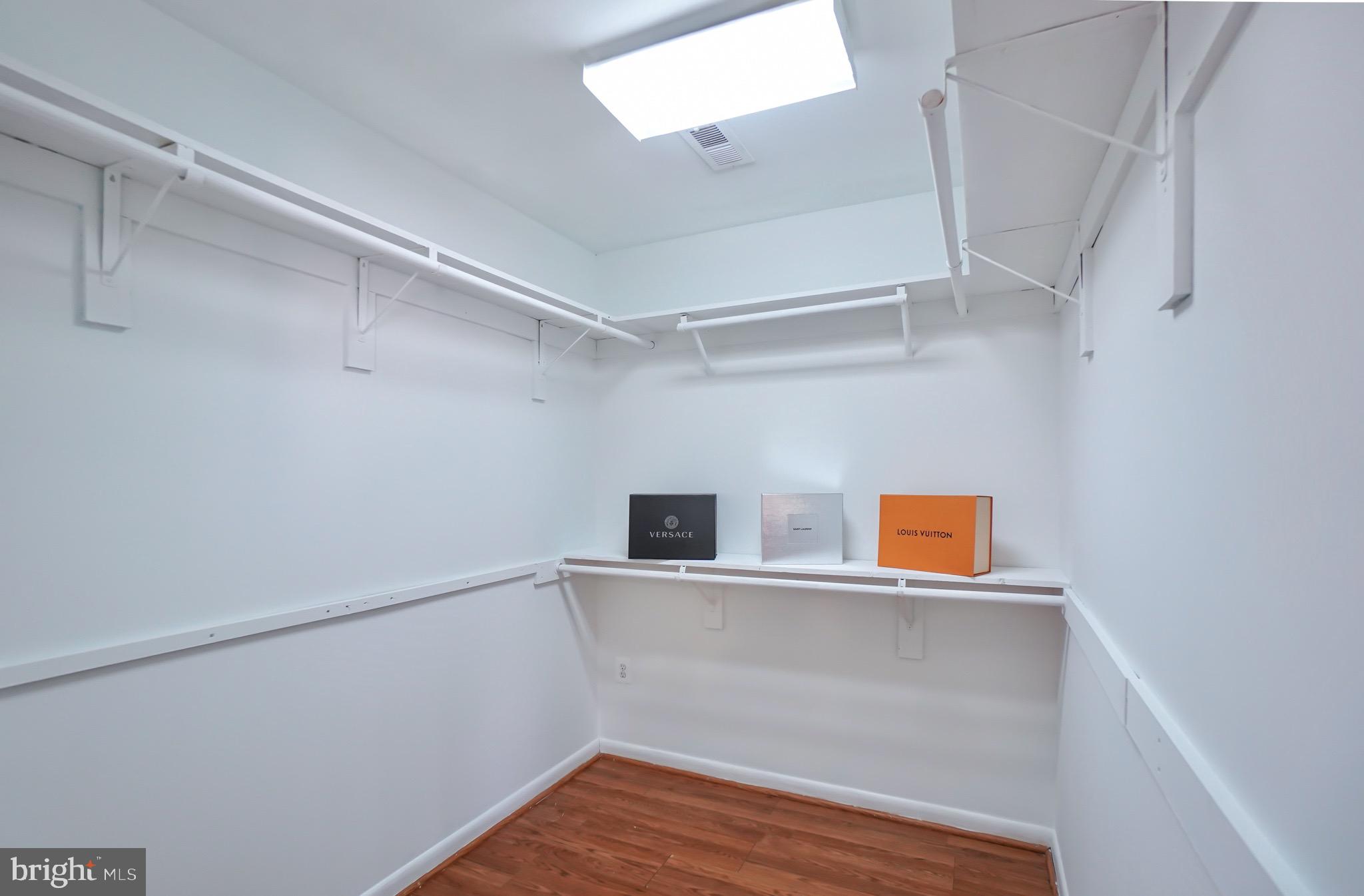 8629 Weems Road Manassas, VA 20110 - Photo 20 of 33 Gallery Image 20