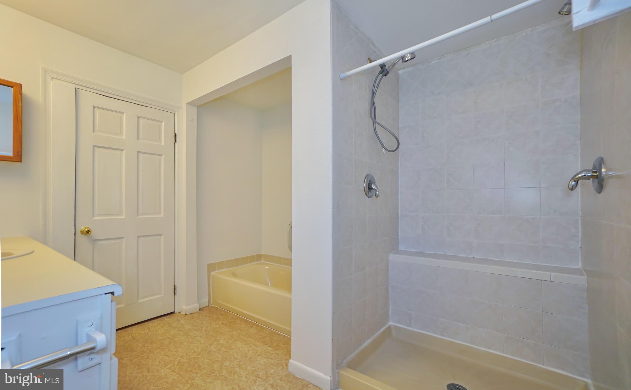 8629 Weems Road Manassas, VA 20110 - Photo 22 of 33 Gallery Image 22