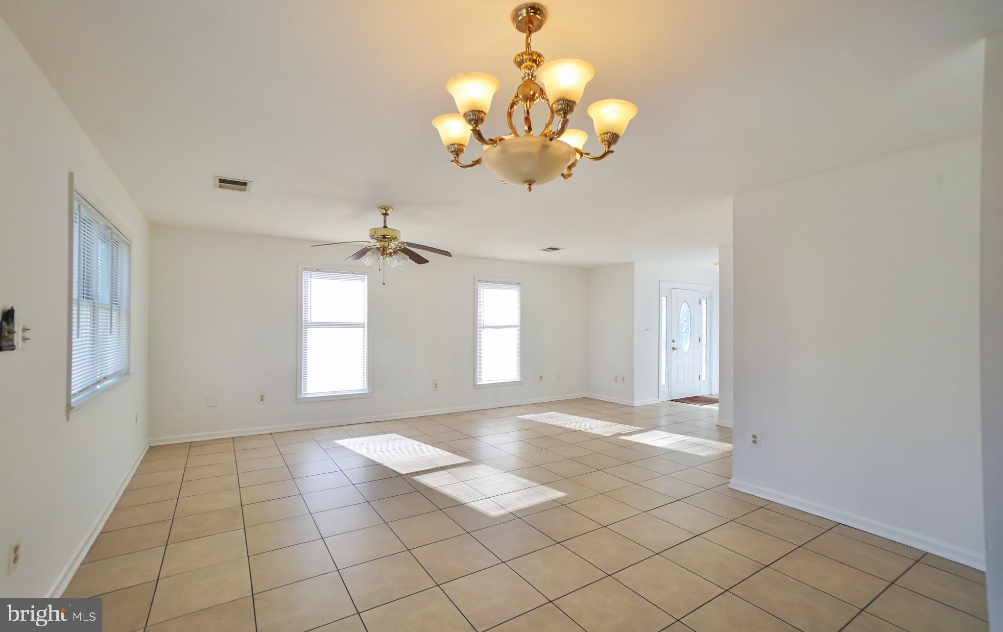8629 Weems Road Manassas, VA 20110 - Photo 10 of 33 Gallery Image 10