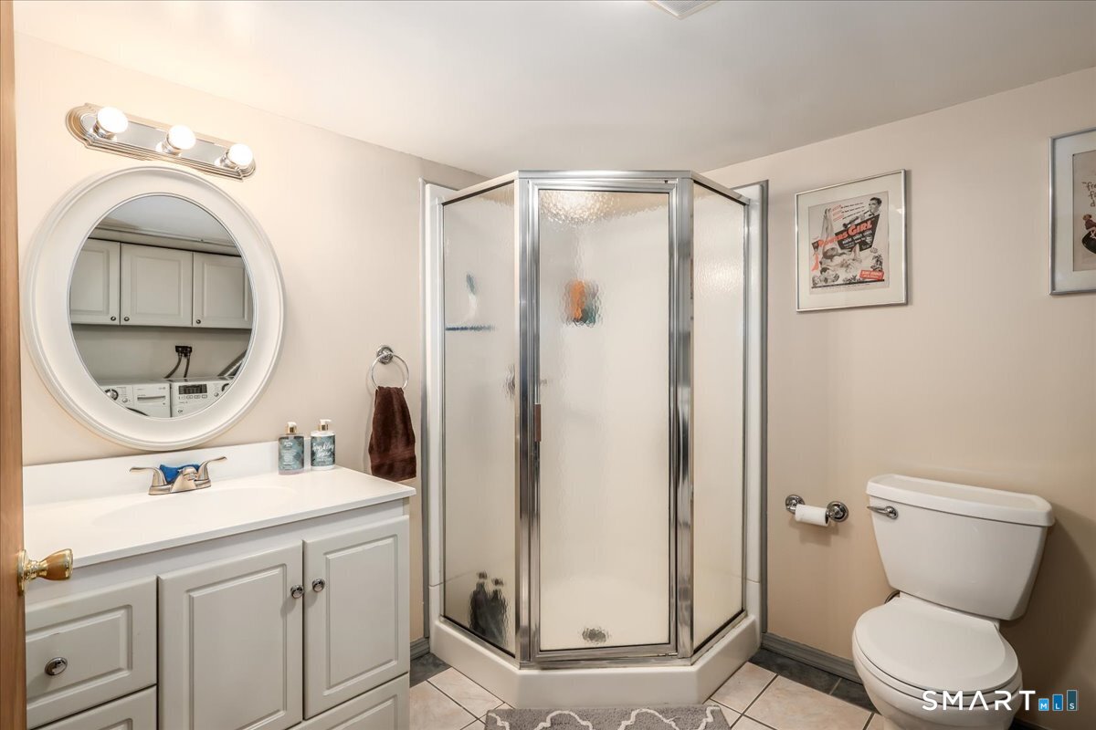 46 Jeanette Road Danbury, CT 06811 - Photo 21 of 35