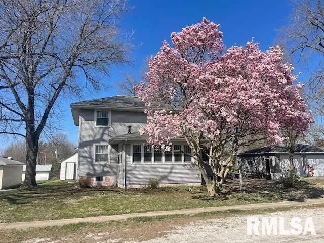 $195,000 | 207 East Cherokee Street, Morrisonville, IL 62546