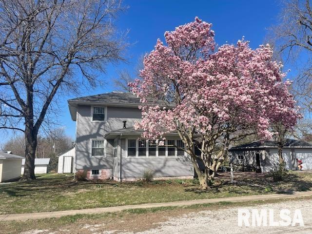 207 East Cherokee Street Morrisonville, IL 62546 - Photo 11 of 65