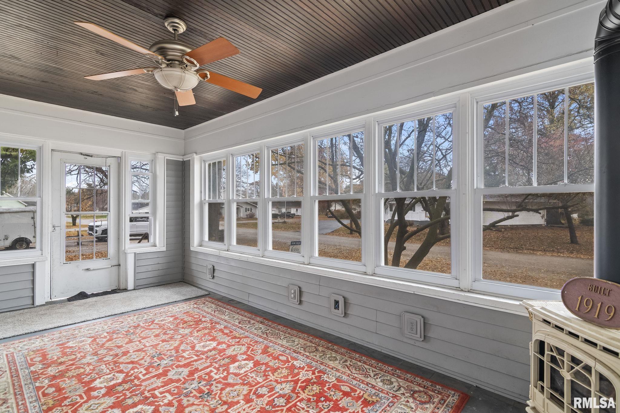 207 East Cherokee Street Morrisonville, IL 62546 - Photo 17 of 65