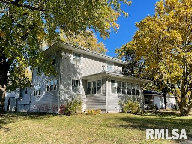 $195,000 | 207 East Cherokee Street, Morrisonville, IL 62546