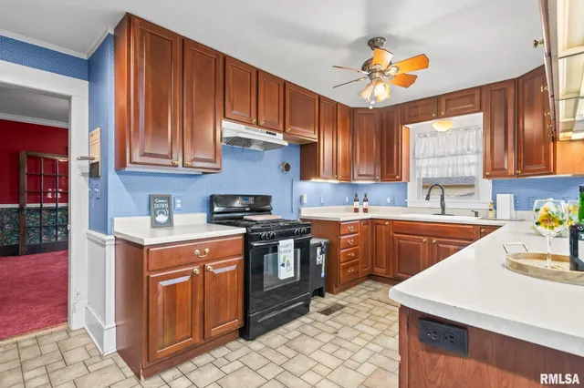 $195,000 | 207 East Cherokee Street, Morrisonville, IL 62546