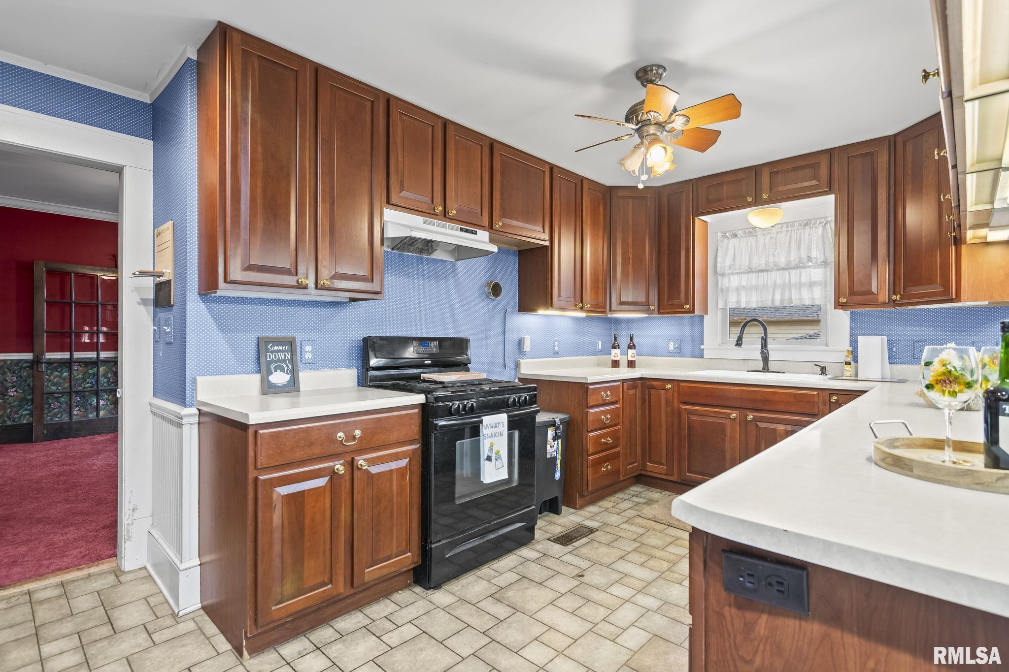 207 East Cherokee Street Morrisonville, IL 62546 - Photo 26 of 65