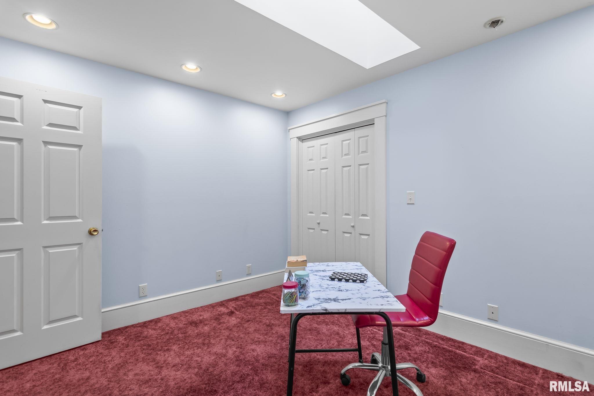 207 East Cherokee Street Morrisonville, IL 62546 - Photo 37 of 65