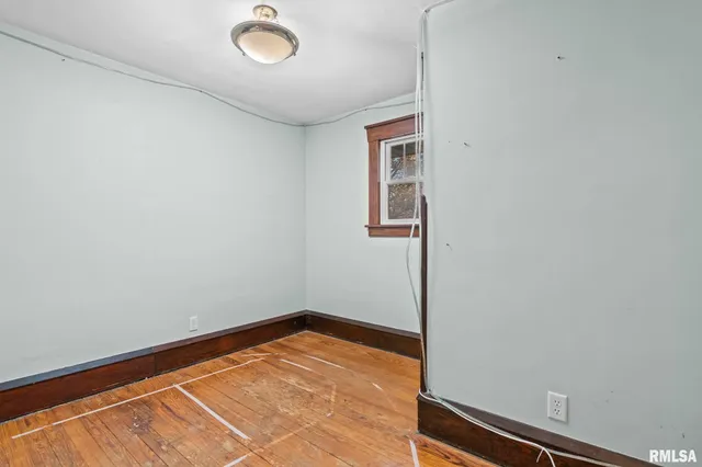 $195,000 | 207 East Cherokee Street, Morrisonville, IL 62546