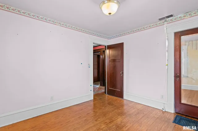 $195,000 | 207 East Cherokee Street, Morrisonville, IL 62546