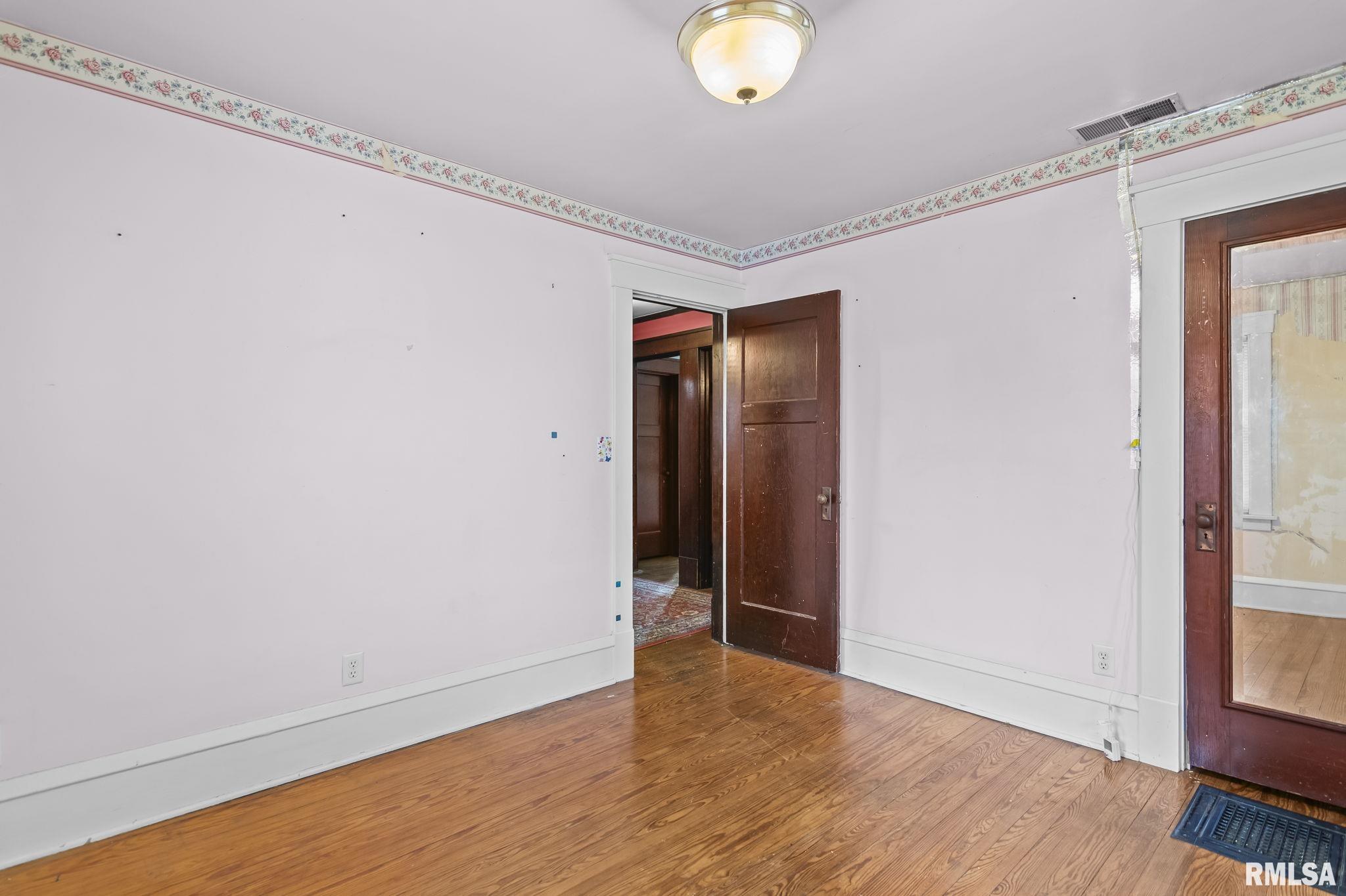 207 East Cherokee Street Morrisonville, IL 62546 - Photo 44 of 65