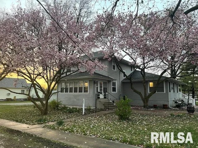 $195,000 | 207 East Cherokee Street, Morrisonville, IL 62546