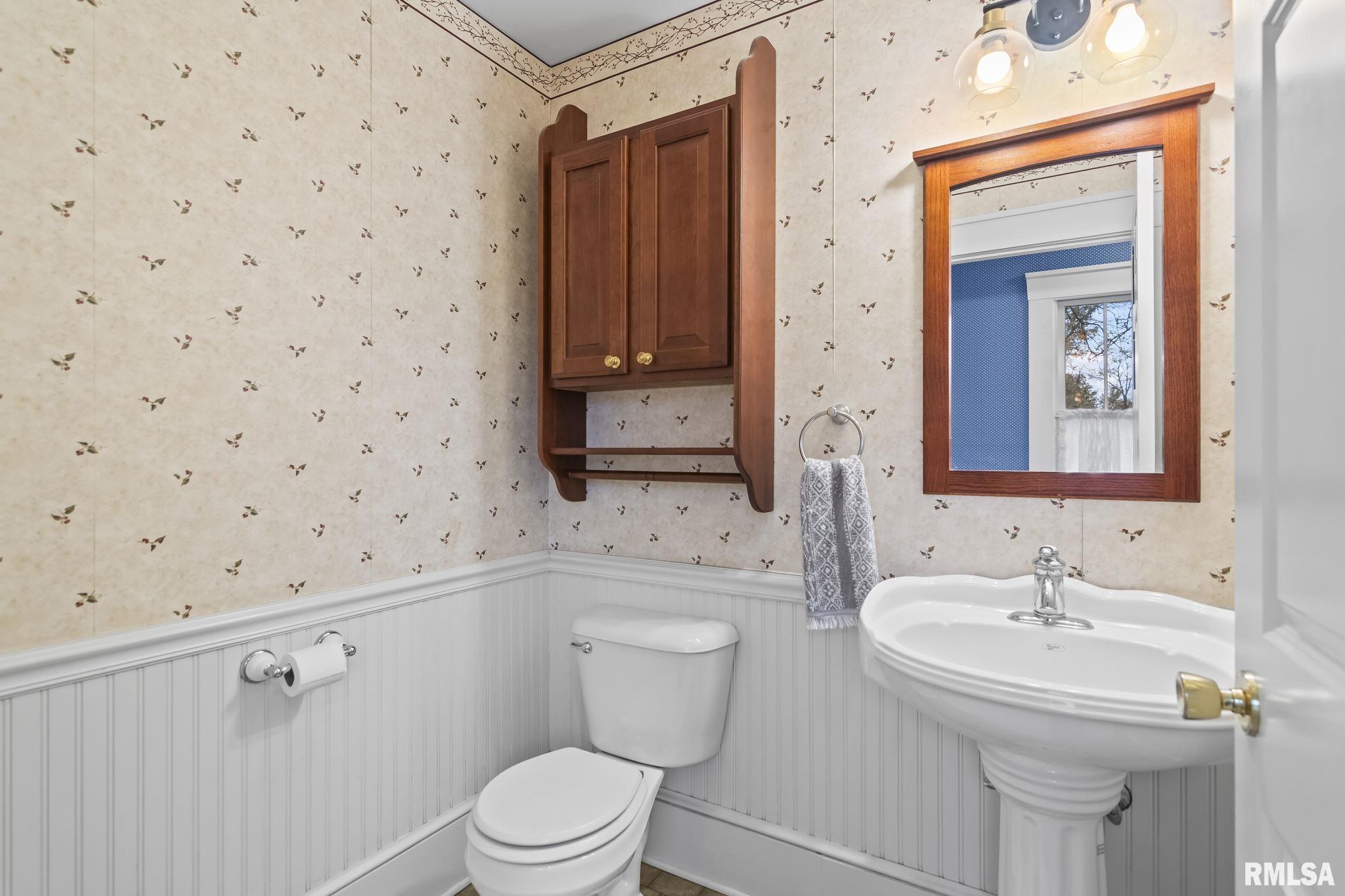 207 East Cherokee Street Morrisonville, IL 62546 - Photo 54 of 65