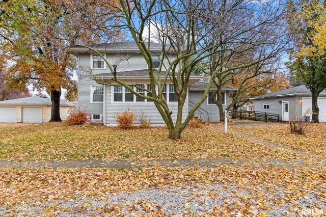 $195,000 | 207 East Cherokee Street, Morrisonville, IL 62546