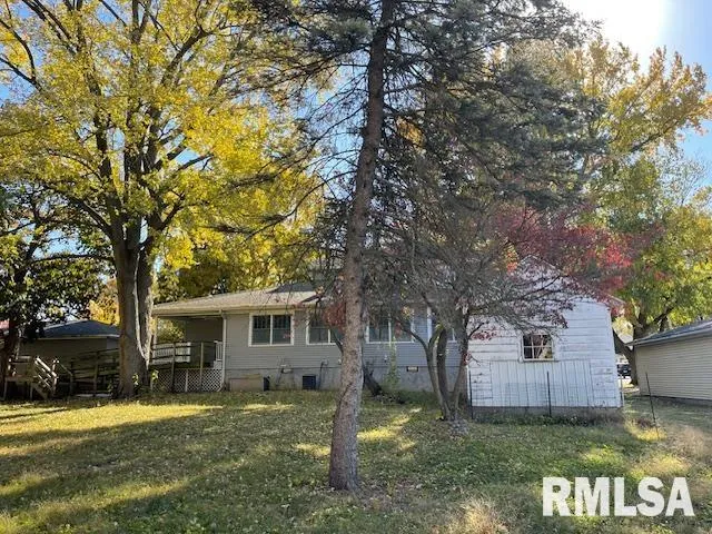 $195,000 | 207 East Cherokee Street, Morrisonville, IL 62546