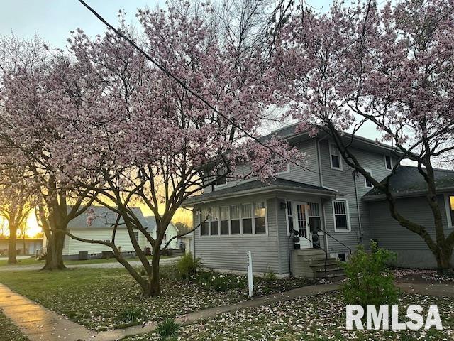 207 East Cherokee Street Morrisonville, IL 62546 - Photo 6 of 65