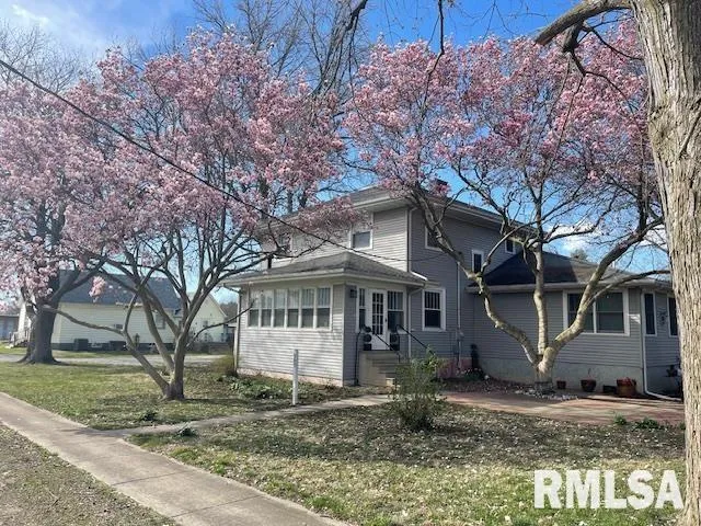 $195,000 | 207 East Cherokee Street, Morrisonville, IL 62546