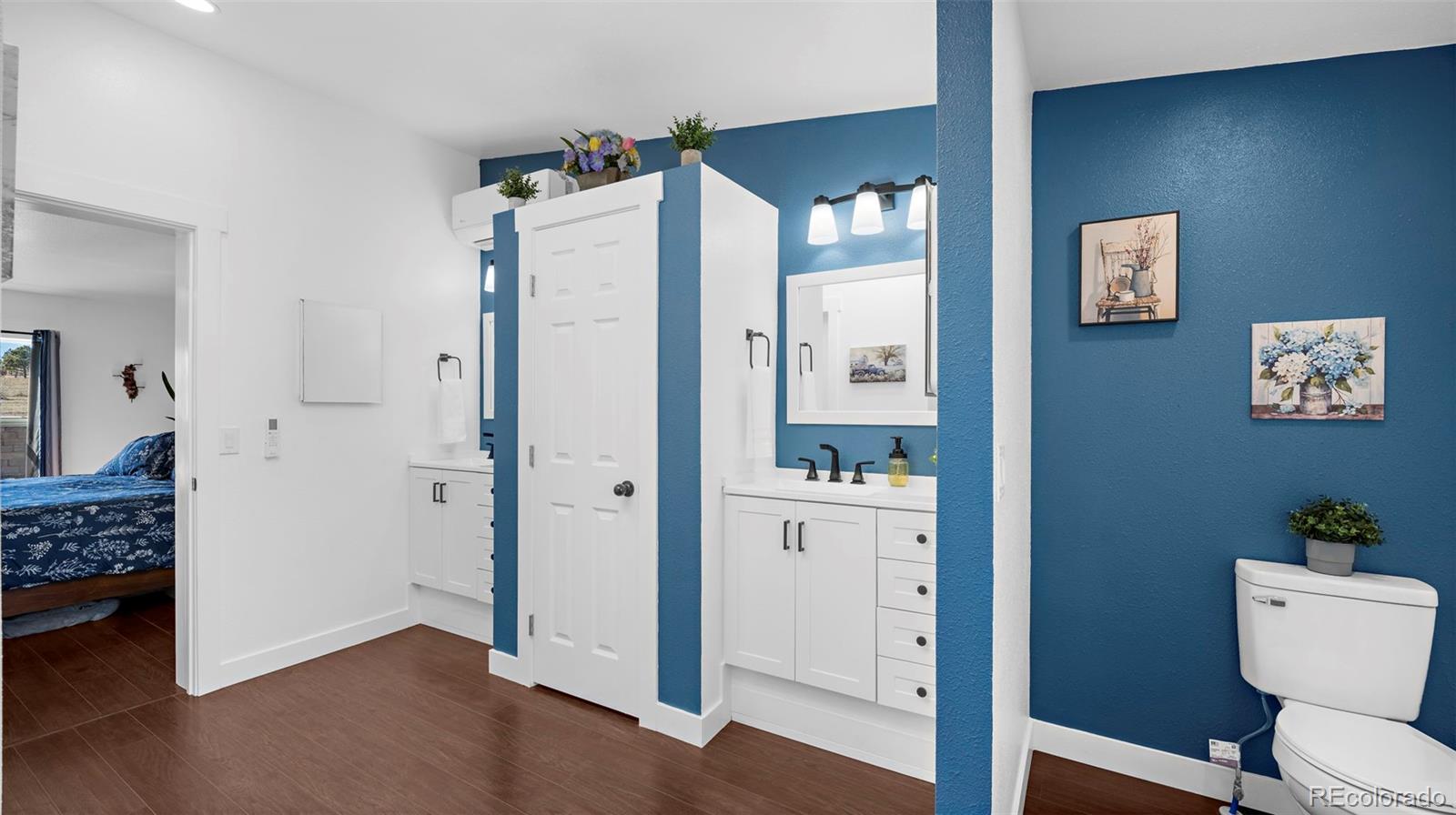 12340 Smith Road Peyton, CO 80831 - Photo 25 of 49 a room with furniture and a window