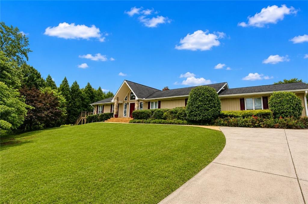 1464 Lakeview Road Grayson, GA 30017 - Photo 2 of 92