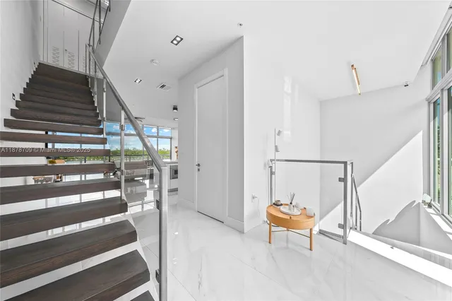 $2,950,000 | 2890 North Ocean Drive, Hollywood, FL 33019