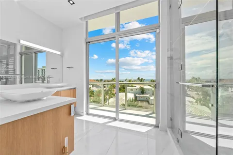 $2,950,000 | 2890 North Ocean Drive, Hollywood, FL 33019