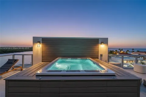 $2,950,000 | 2890 North Ocean Drive, Hollywood, FL 33019