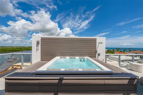 $2,950,000 | 2890 North Ocean Drive, Hollywood, FL 33019