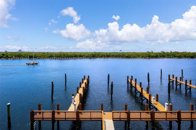 $2,950,000 | 2890 North Ocean Drive, Hollywood, FL 33019