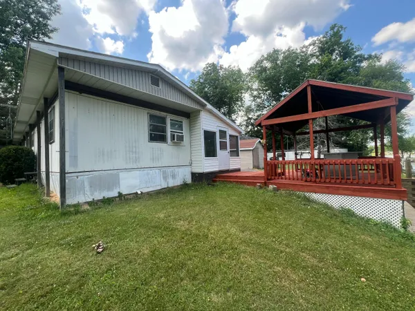 $204,900 | 6915 Rowley Drive, Osseo, MI 49266