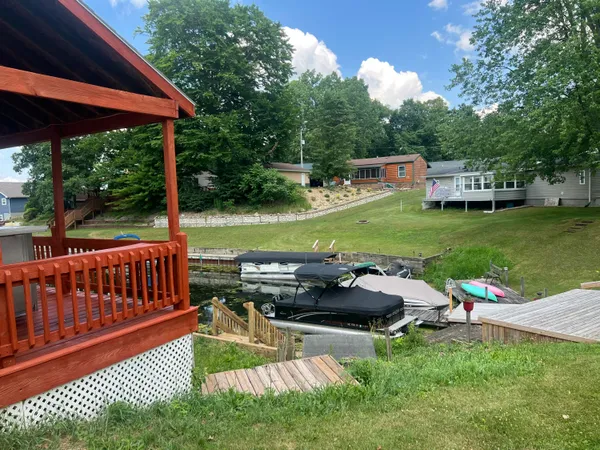 $204,900 | 6915 Rowley Drive, Osseo, MI 49266