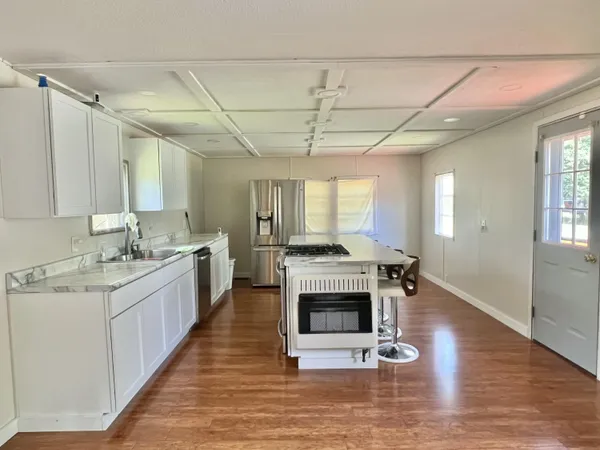 $204,900 | 6915 Rowley Drive, Osseo, MI 49266