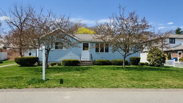 $509,999 | 10 North Glenway Avenue, Randolph, MA 02368