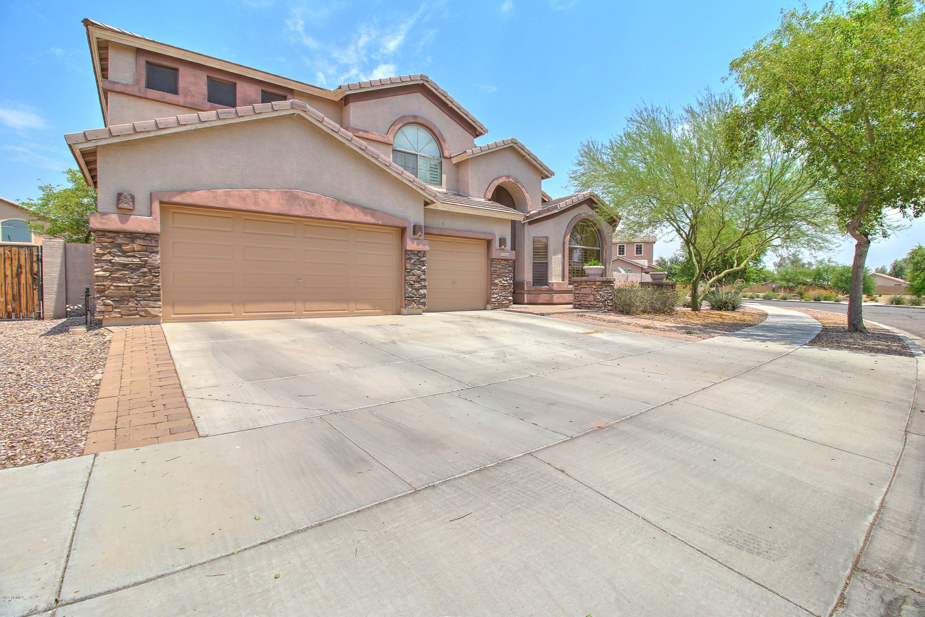 13564 West Boca Raton Road Surprise, AZ 85379 - Photo 17 of 36 Front