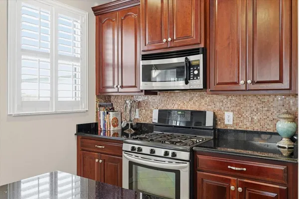 $465,000 | 6834 Guilford Bridge Drive, Apollo Beach, FL 33572