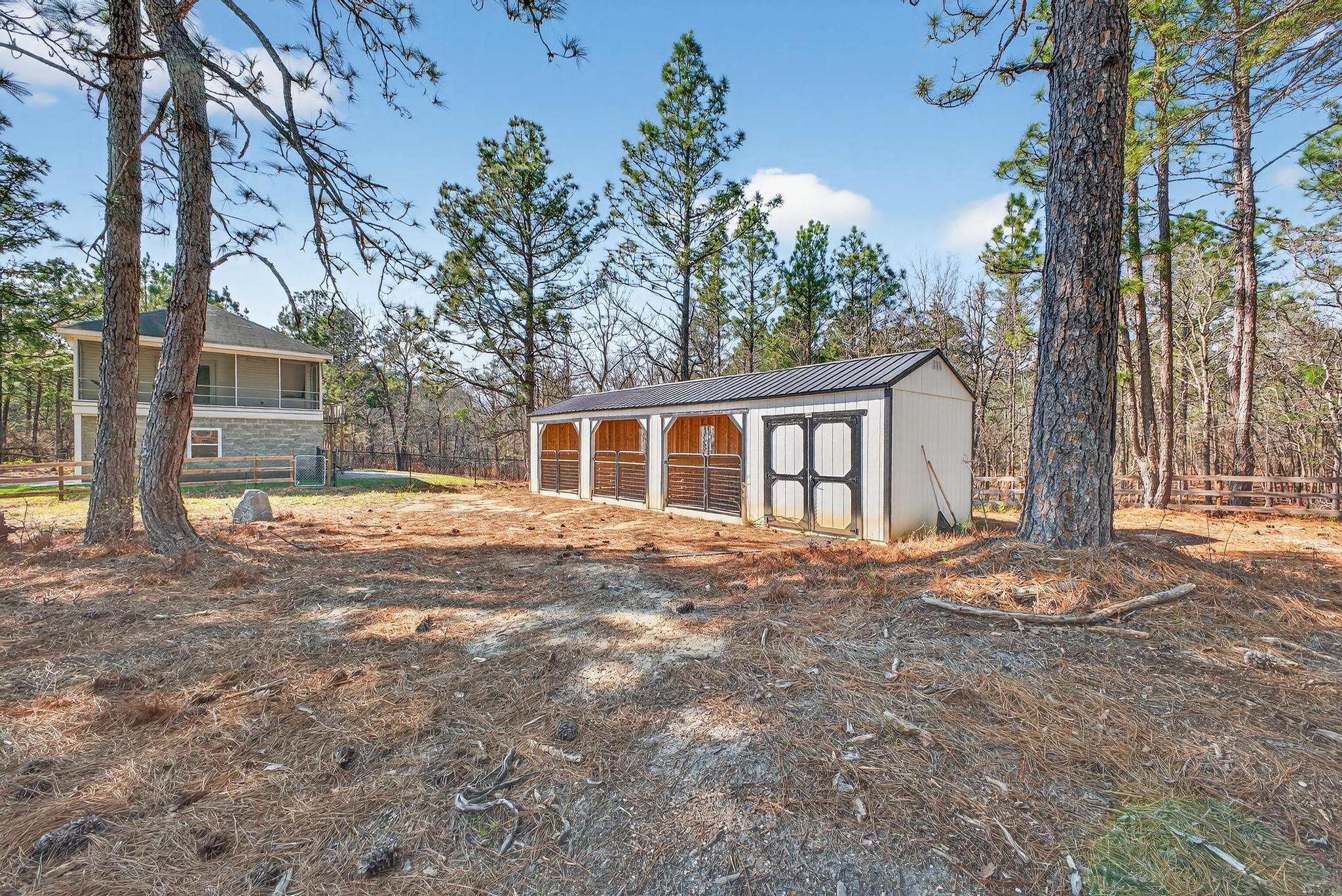 316 Cadle Crossing Road Windsor, SC 29856 - Photo 2 of 30