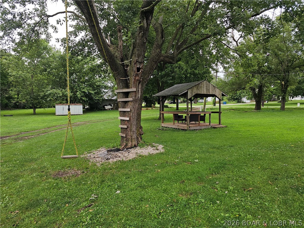 609 East 4th Street Eldon, MO 65026 - Photo 11 of 13