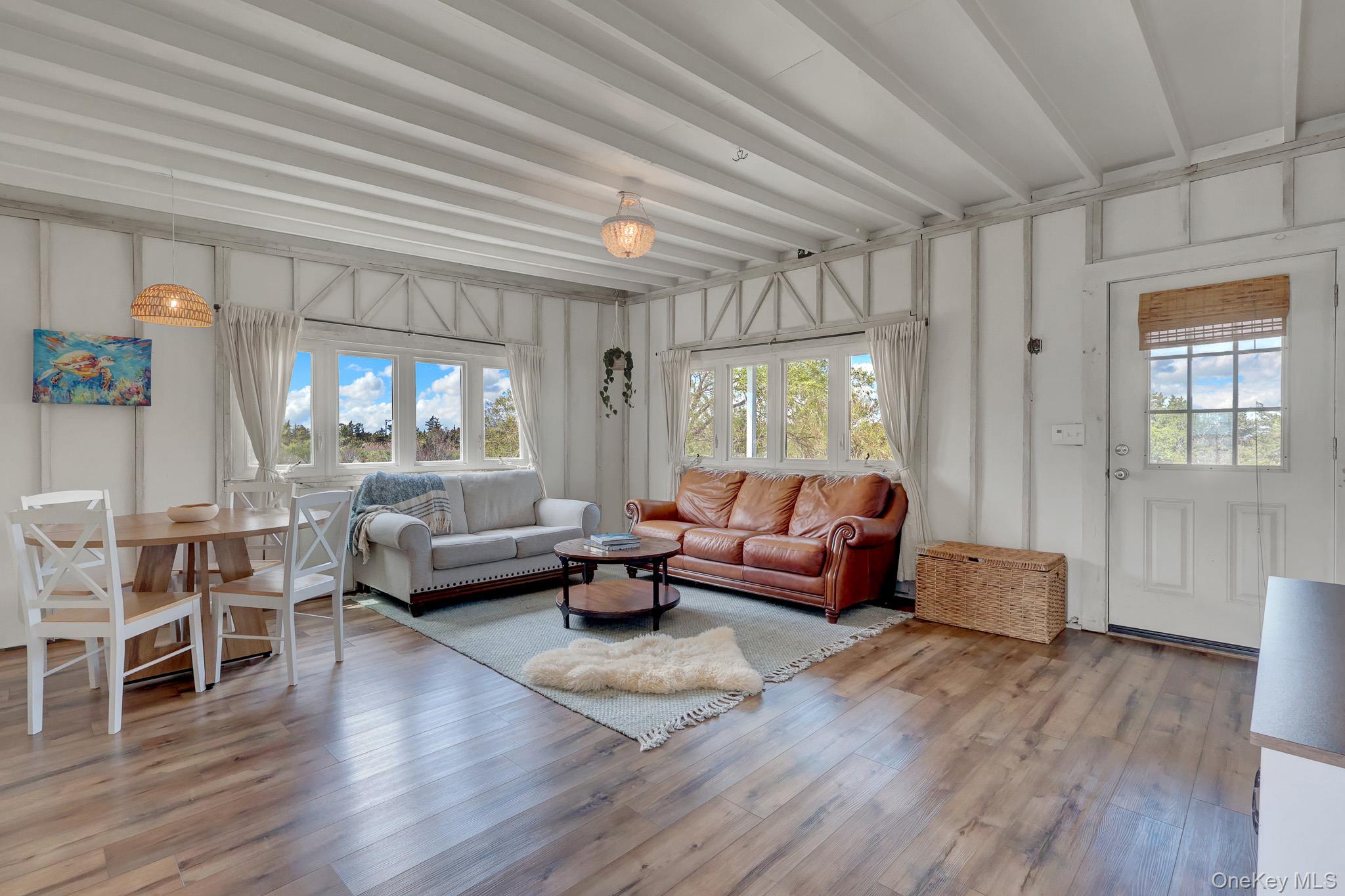 6 Oak Beach Road Babylon, NY 11702 - Photo 4 of 32
