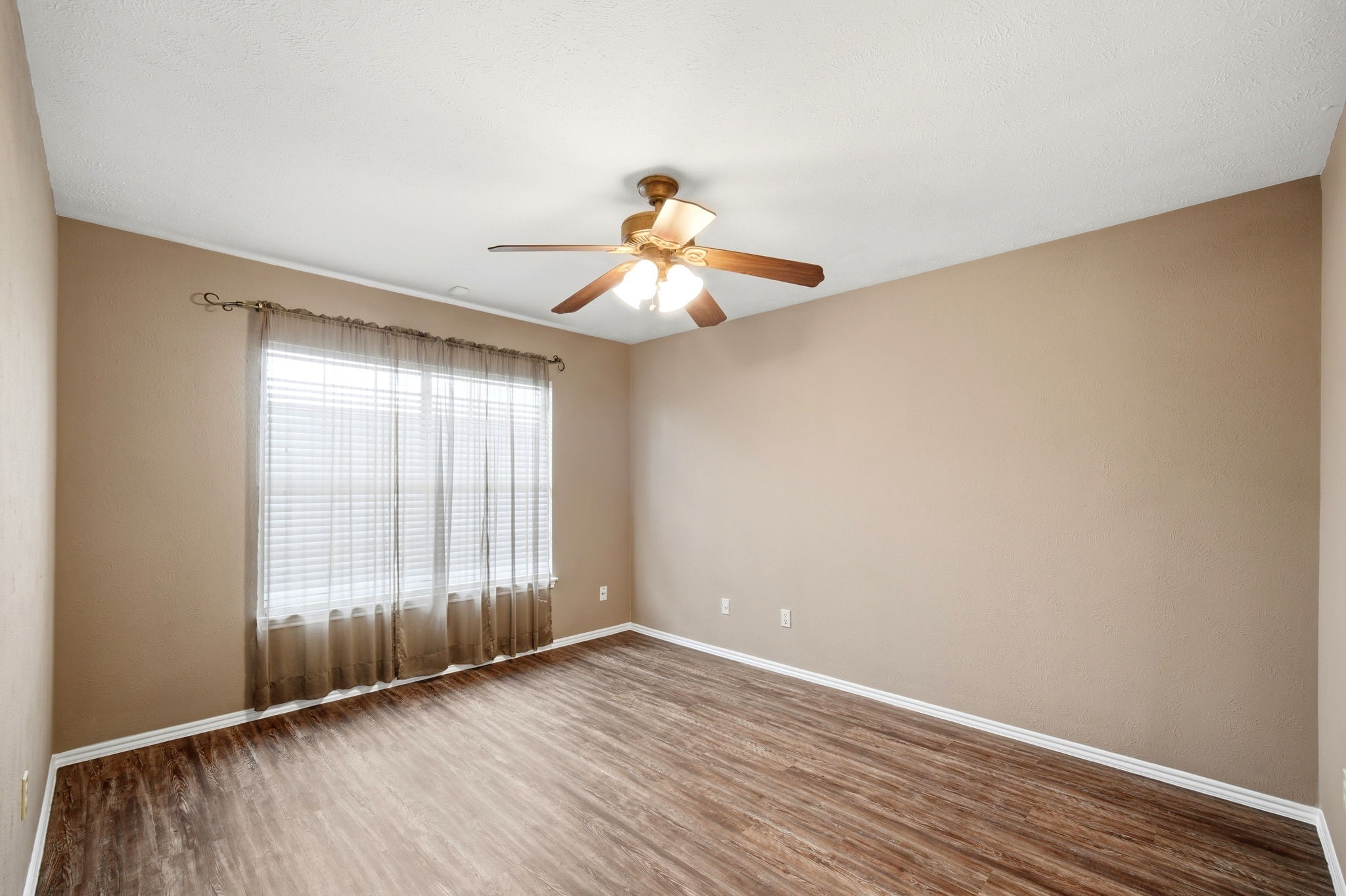 23339 Whittaker Way Spring, TX 77373 - Photo 15 of 31