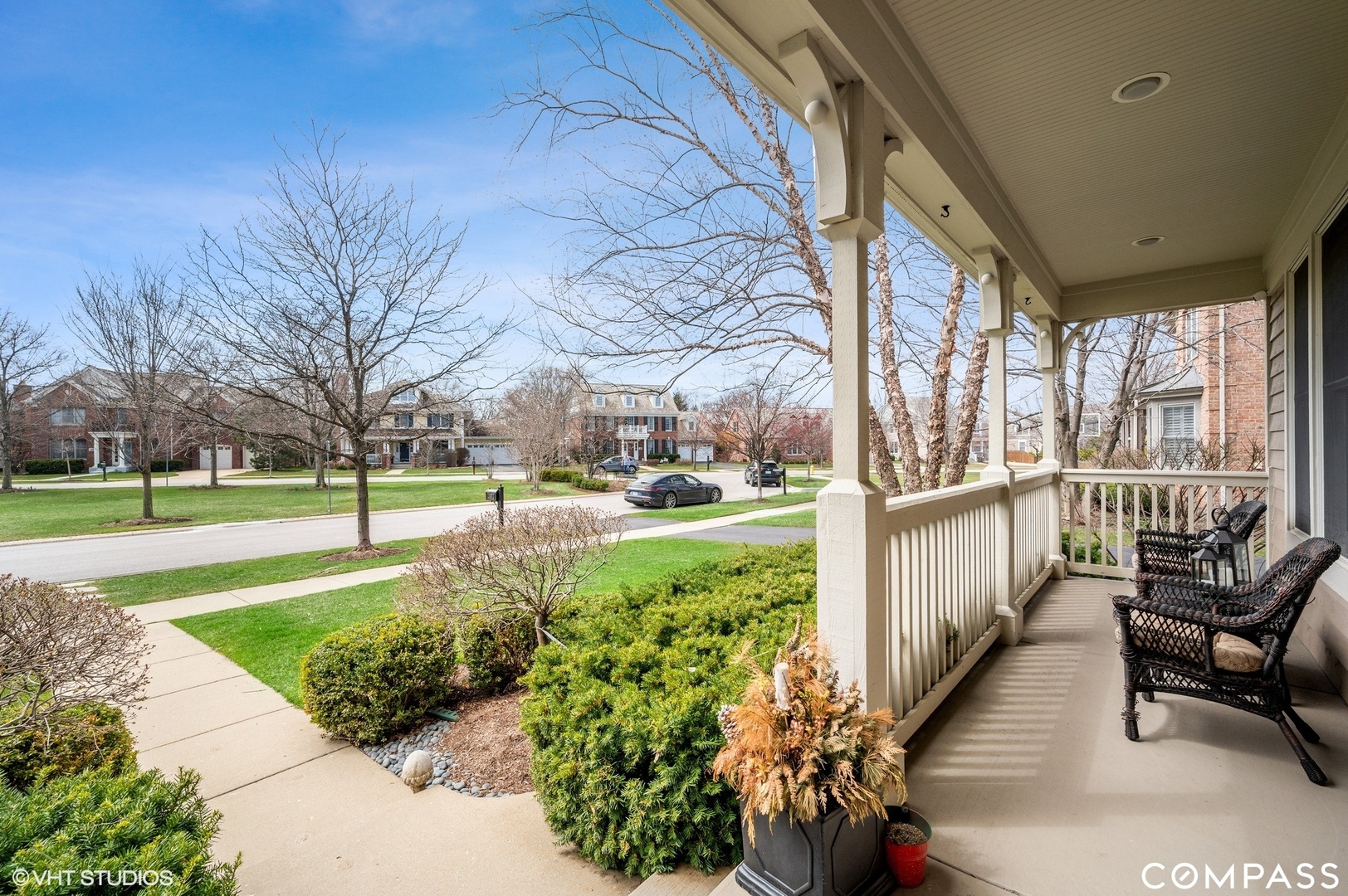 1437 Kittyhawk Lane Glenview, IL 60026 - Photo 4 of 39 a view of a porch with furniture and garden