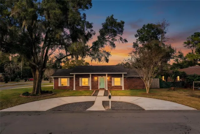 $425,000 | 1316 Fairfax North, Lakeland, FL 33813