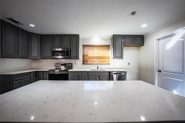 $425,000 | 1316 Fairfax North, Lakeland, FL 33813