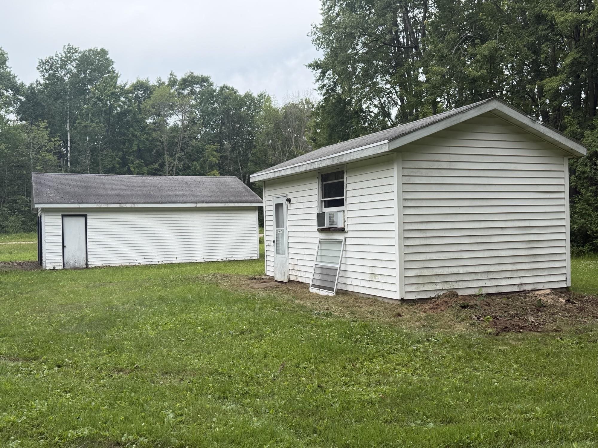 4428 Old 41 Road Oconto, WI 54153 - Photo 2 of 17