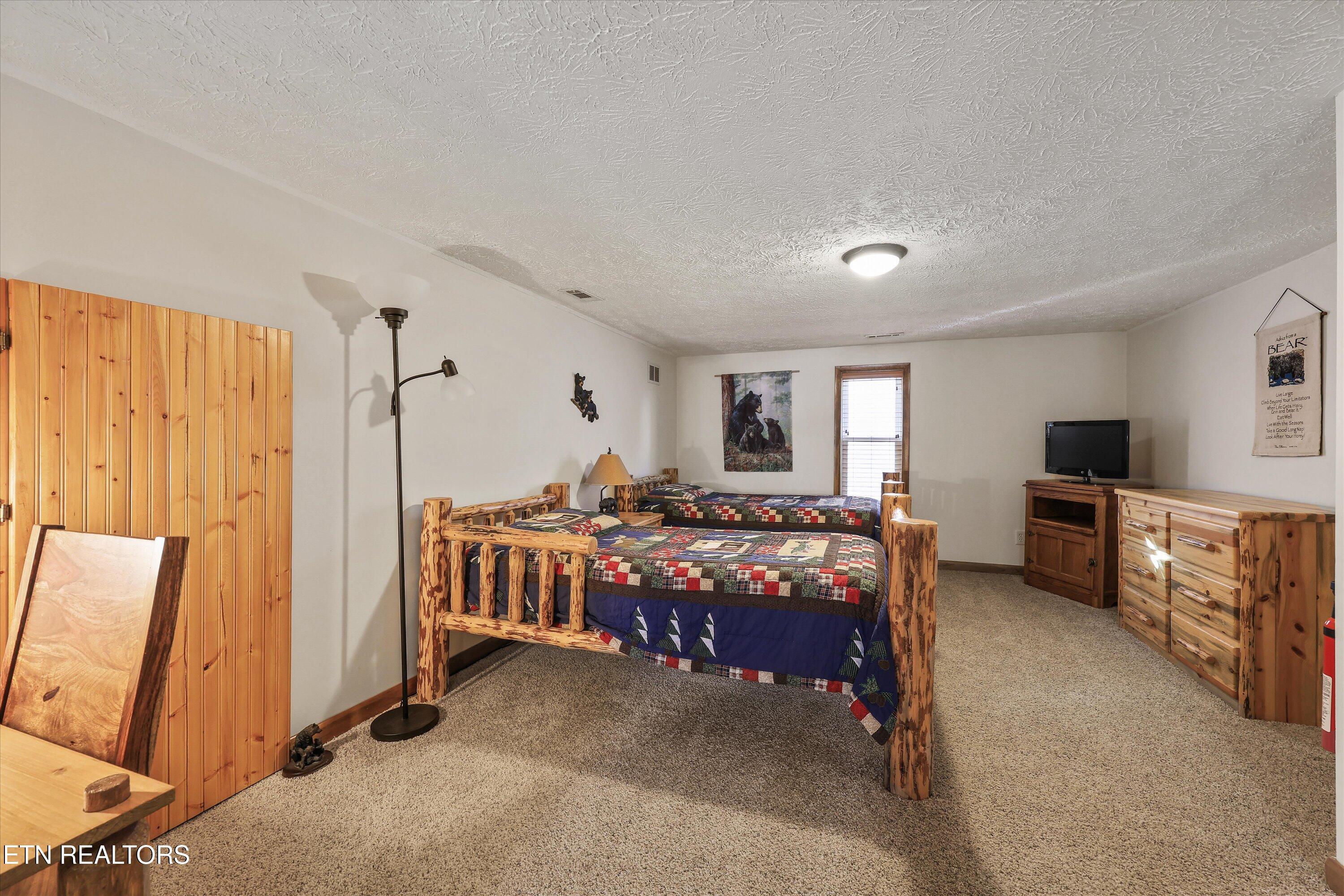 845 Yoakum Hollow Road Jacksboro, TN 37757 - Photo 13 of 58 18-845 Yoakum Hollow Rd16