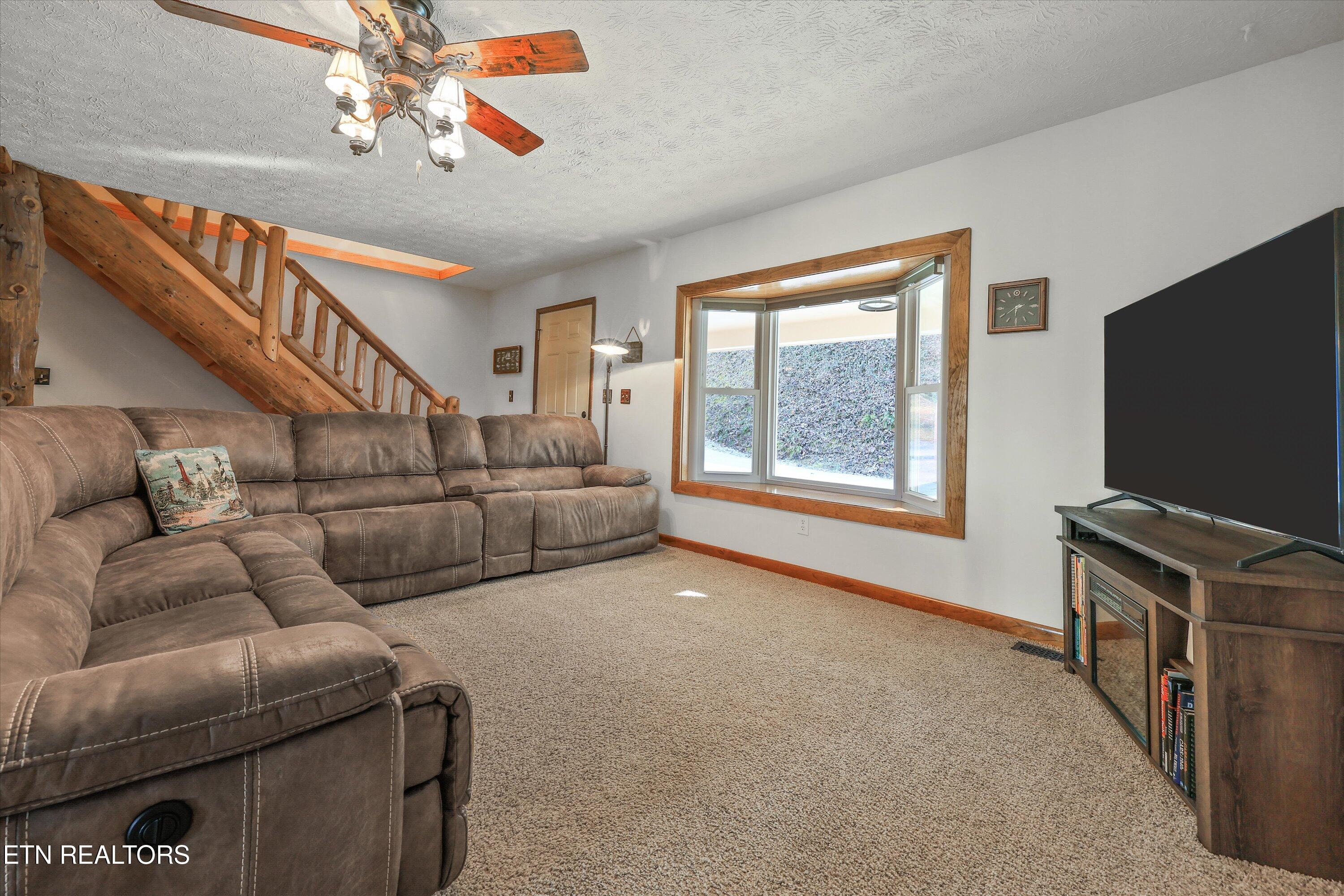 845 Yoakum Hollow Road Jacksboro, TN 37757 - Photo 6 of 58 09-845 Yoakum Hollow Rd06