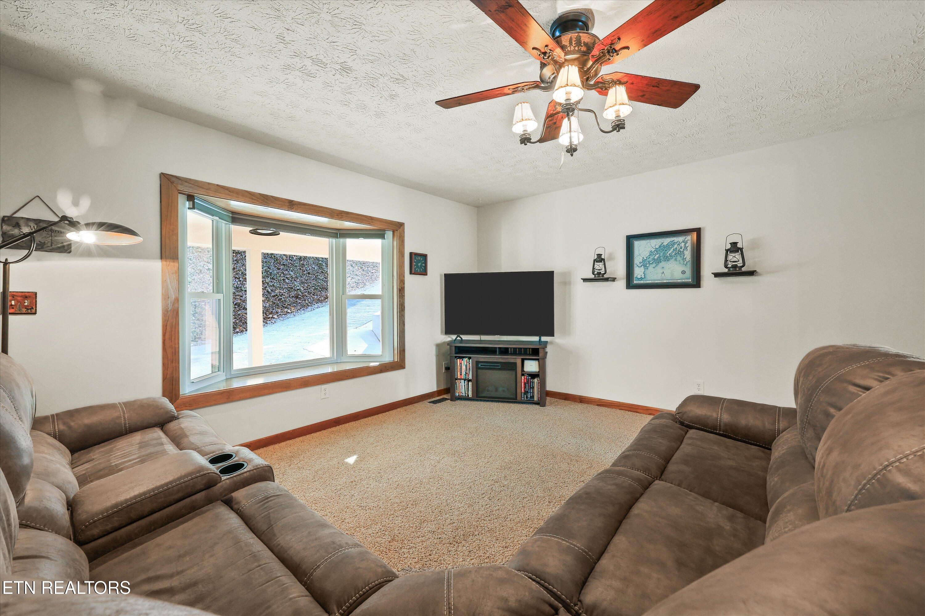 845 Yoakum Hollow Road Jacksboro, TN 37757 - Photo 7 of 58 08-845 Yoakum Hollow Rd05