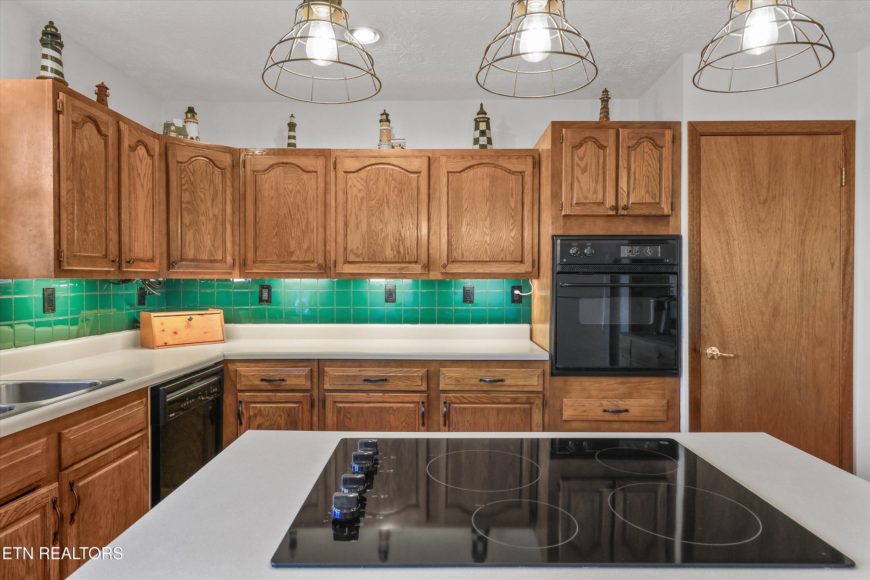 845 Yoakum Hollow Road Jacksboro, TN 37757 - Photo 8 of 58 14-845 Yoakum Hollow Rd11