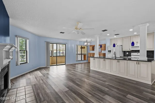 $239,000 | 116 Governor Street, Unit 124, Green Cove Springs, FL 32043