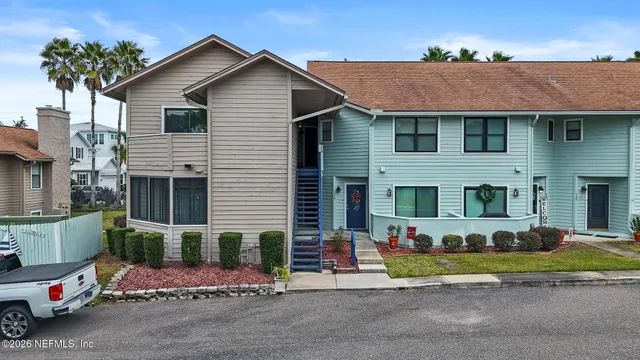 $239,000 | 116 Governor Street, Unit 124, Green Cove Springs, FL 32043