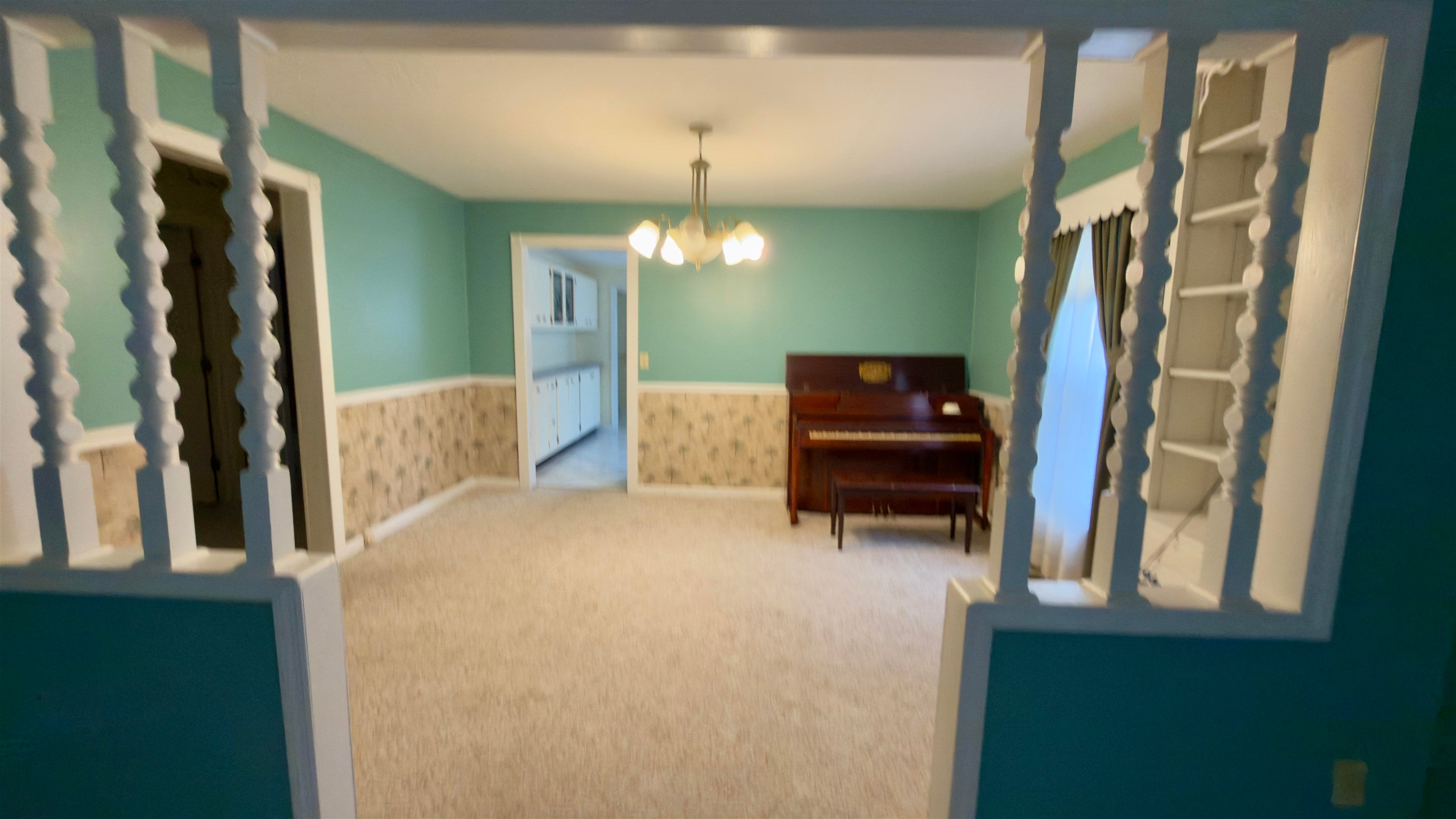 415 Rotary Road Huntington, WV 25705 - Photo 3 of 23 Gallery Image 3