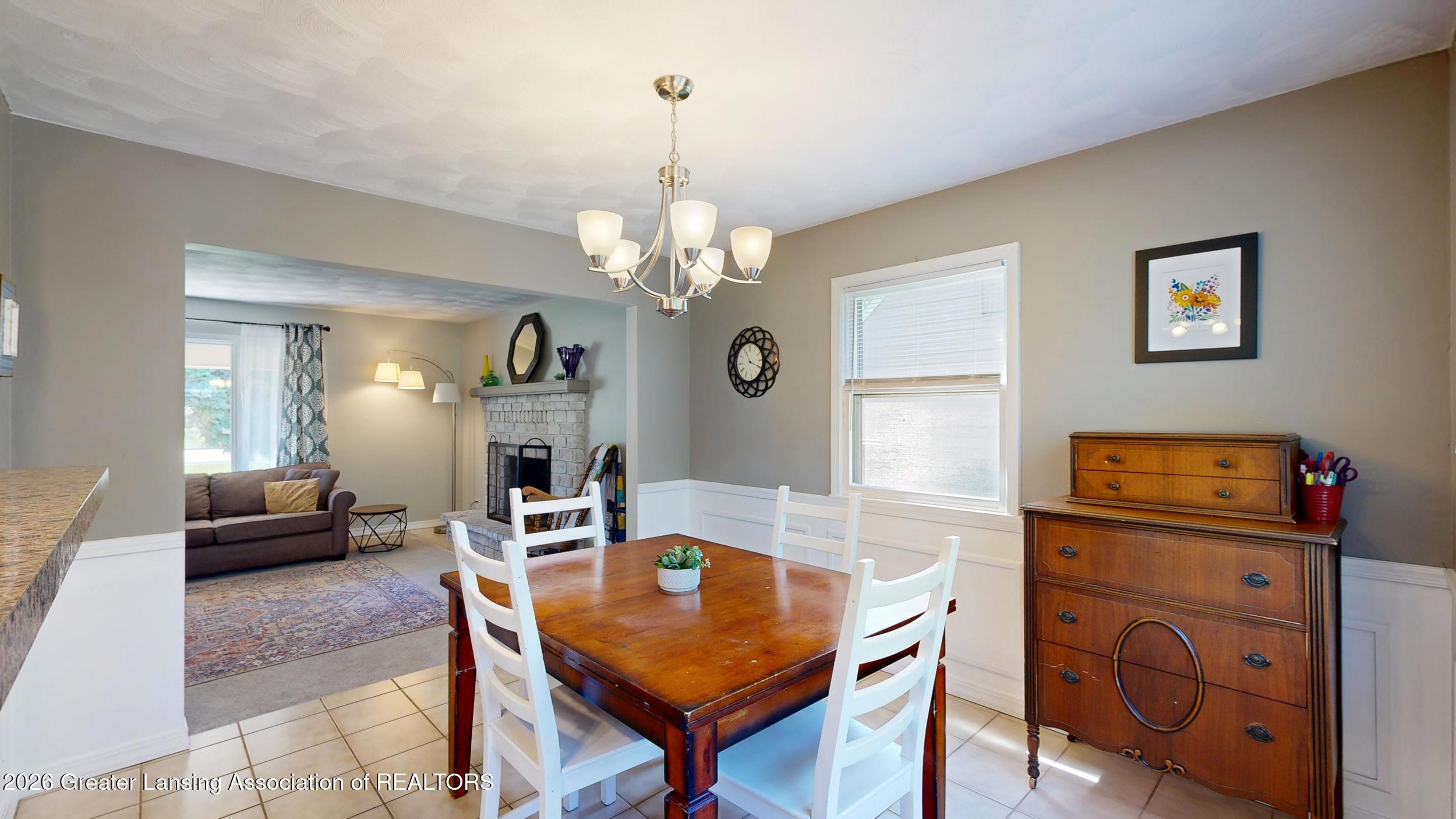 916 South Canal Road Lansing, MI 48917 - Photo 9 of 62 Dining Room