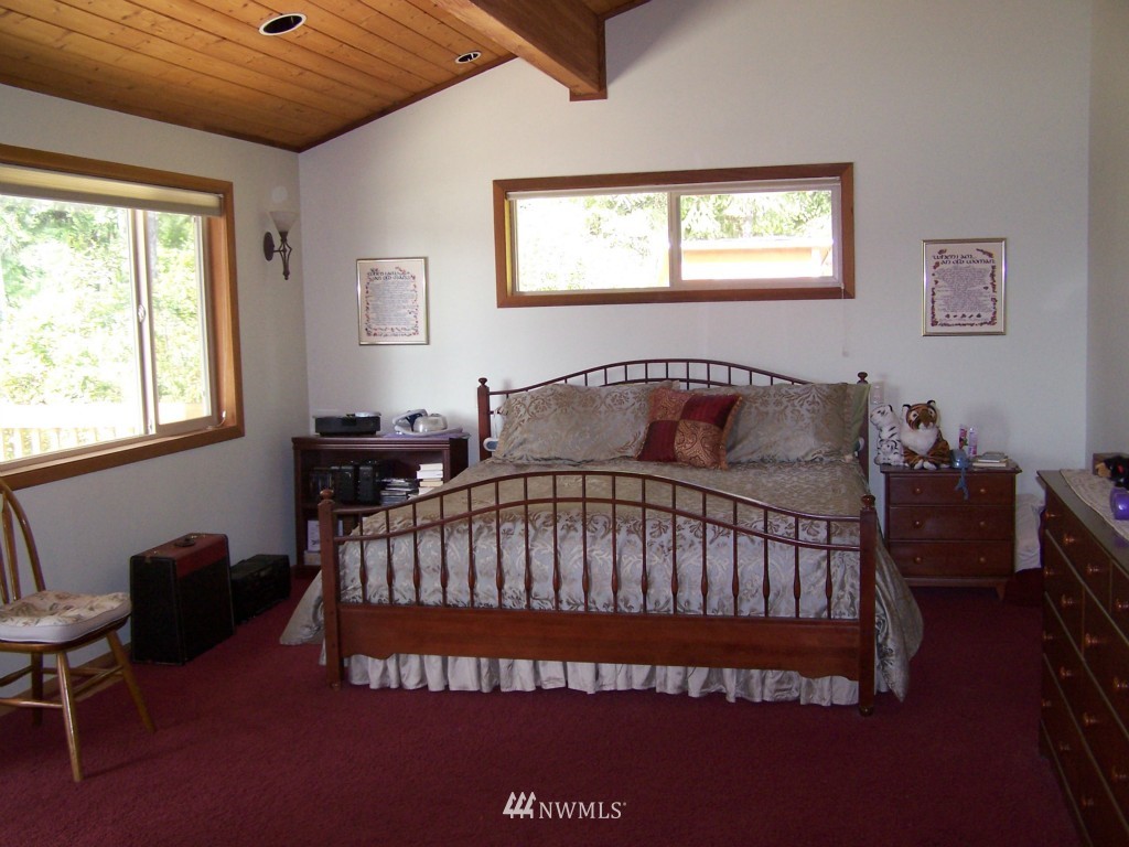 1260 East Island View Road Grapeview, WA 98546 - Photo 22 of 25 Gallery Image 22